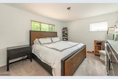 319 Winifred Dr, Totowa, NJ 07512 - Photo 10