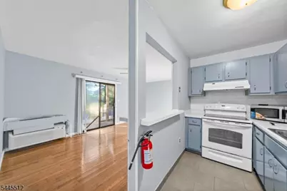 20-613 Delar Pky, Franklin Township, NJ 08823 - Photo 10