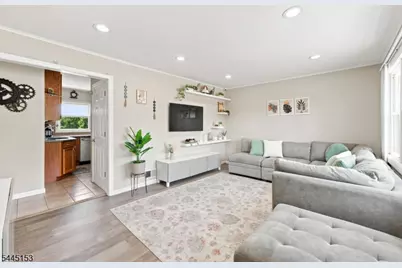 2697 Woodbridge Ave, Edison, NJ 08817 - Photo 4