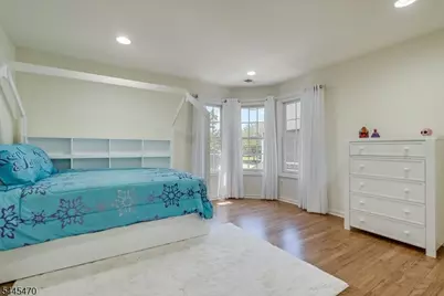 9 Rockhall Ct, Hardyston Township, NJ 07419 - Photo 20