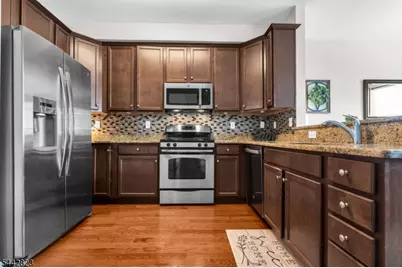 504 Lopez Ln, Morris Plains, NJ 07950 - Photo 10