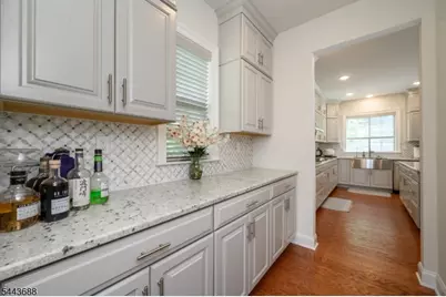 22 Hilltop Dr, North Caldwell, NJ 07006 - Photo 10