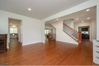 22 Hilltop Dr, North Caldwell, NJ 07006 - Photo 4