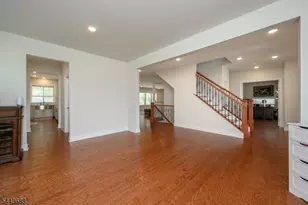 22 Hilltop Dr, North Caldwell, NJ 07006 - Photo 4