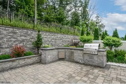 22 Hilltop Dr, North Caldwell, NJ 07006 - Photo 38