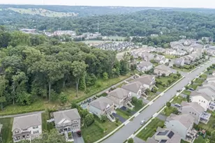 22 Hilltop Dr, North Caldwell, NJ 07006 - Photo 50