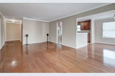 32 Rebecca Rd, East Hanover Township, NJ 07936 - Photo 2
