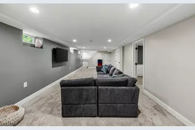 37 Barley Sheaf Rd, Raritan Township, NJ 08822 - Photo 26
