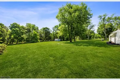 37 Barley Sheaf Rd, Raritan Township, NJ 08822 - Photo 36
