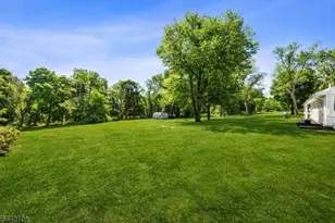 37 Barley Sheaf Rd, Raritan Township, NJ 08822 - Photo 36