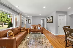 37 Barley Sheaf Rd, Raritan Township, NJ 08822 - Photo 4
