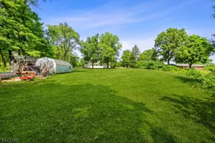 37 Barley Sheaf Rd, Raritan Township, NJ 08822 - Photo 34