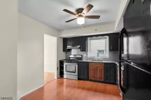 1017 Burnet Ave, Union Township, NJ 07083 - Photo 4