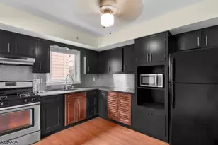 1017 Burnet Ave, Union Township, NJ 07083 - Photo 16