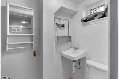 1017 Burnet Ave, Union Township, NJ 07083 - Photo 18