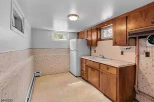 1017 Burnet Ave, Union Township, NJ 07083 - Photo 16