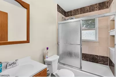 1017 Burnet Ave, Union Township, NJ 07083 - Photo 28