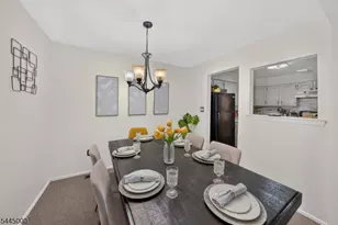 109 Michaels Ct, Woodbridge Township, NJ 07095 - Photo 10