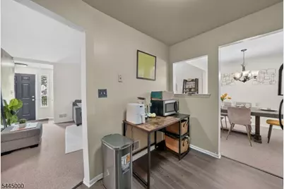 109 Michaels Ct #109, Woodbridge Township, NJ 07095 - Photo 8