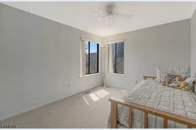 12 Carriage Pl, Edison, NJ 08820 - Photo 20