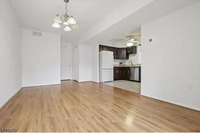 91 Cherrywood Dr, Franklin Township, NJ 08873 - Photo 12