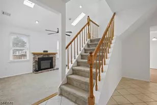 91 Cherrywood Dr, Franklin Township, NJ 08873 - Photo 4