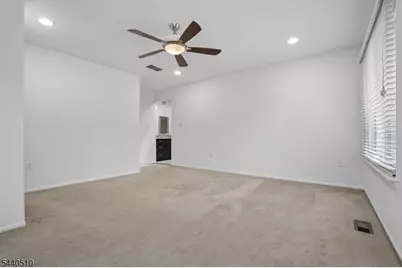 91 Cherrywood Dr, Franklin Township, NJ 08873 - Photo 28