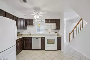 91 Cherrywood Dr, Franklin Township, NJ 08873 - Photo 16