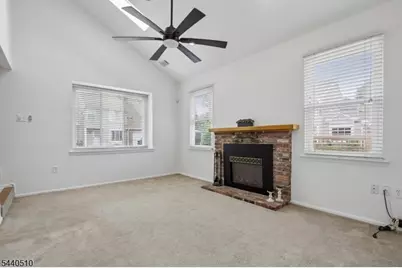 91 Cherrywood Dr, Franklin Township, NJ 08873 - Photo 18