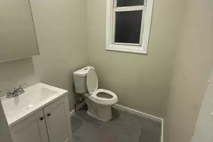 115 Seymour Ave, Newark, NJ 07108 - Photo 6