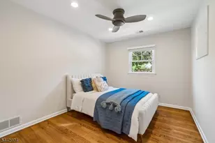 5 Raymond St, Chatham, NJ 07928 - Photo 18