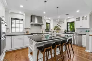 5 Raymond St, Chatham, NJ 07928 - Photo 8