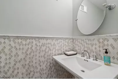 5 Raymond St, Chatham, NJ 07928 - Photo 20