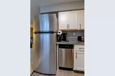 520 Turnpike C #221, Pequannock Township, NJ 07444 - Photo 4