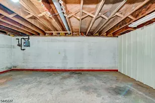 34 Lindstrom Dr, Hillsborough Township, NJ 08844 - Photo 28