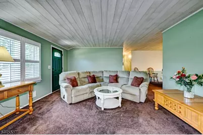 34 Lindstrom Dr, Hillsborough Township, NJ 08844 - Photo 6