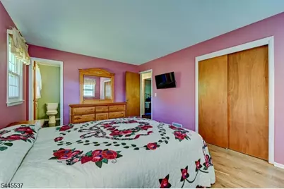 34 Lindstrom Dr, Hillsborough Township, NJ 08844 - Photo 18