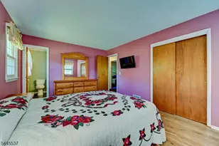34 Lindstrom Dr, Hillsborough Township, NJ 08844 - Photo 18