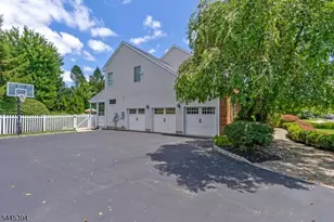 17 Sugarwood Way, Warren Township, NJ 07059 - Photo 40
