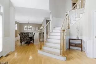 17 Sugarwood Way, Warren Township, NJ 07059 - Photo 2