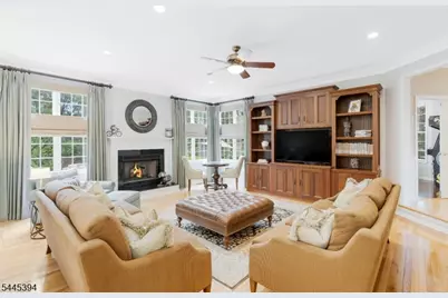 17 Sugarwood Way, Warren Township, NJ 07059 - Photo 16