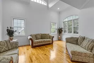 710 Plainfield Ave, Berkeley Heights Township, NJ 07922 - Photo 12