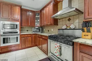 710 Plainfield Ave, Berkeley Heights Township, NJ 07922 - Photo 20