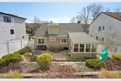 59 Oakwood Dr, Wayne, NJ 07470 - Photo 42