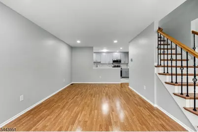 259 Retta Ct, Piscataway Township, NJ 08854 - Photo 4