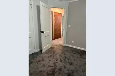 241 N 3rd Ave, Manville, NJ 08835 - Photo 4