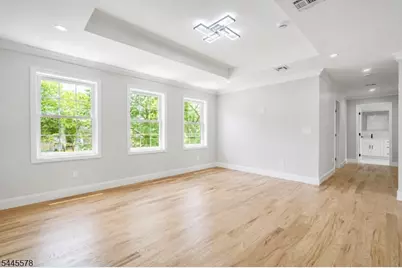 584 Plymouth Rd, Hillside, NJ 07205 - Photo 12