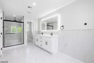 584 Plymouth Rd, Hillside, NJ 07205 - Photo 16