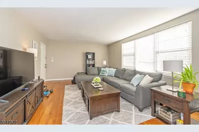 370 Claremont Avenue #A7, Montclair, NJ 07042 - Photo 2