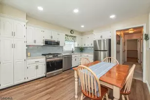 56 Village Dr, Wayne, NJ 07470 - Photo 4